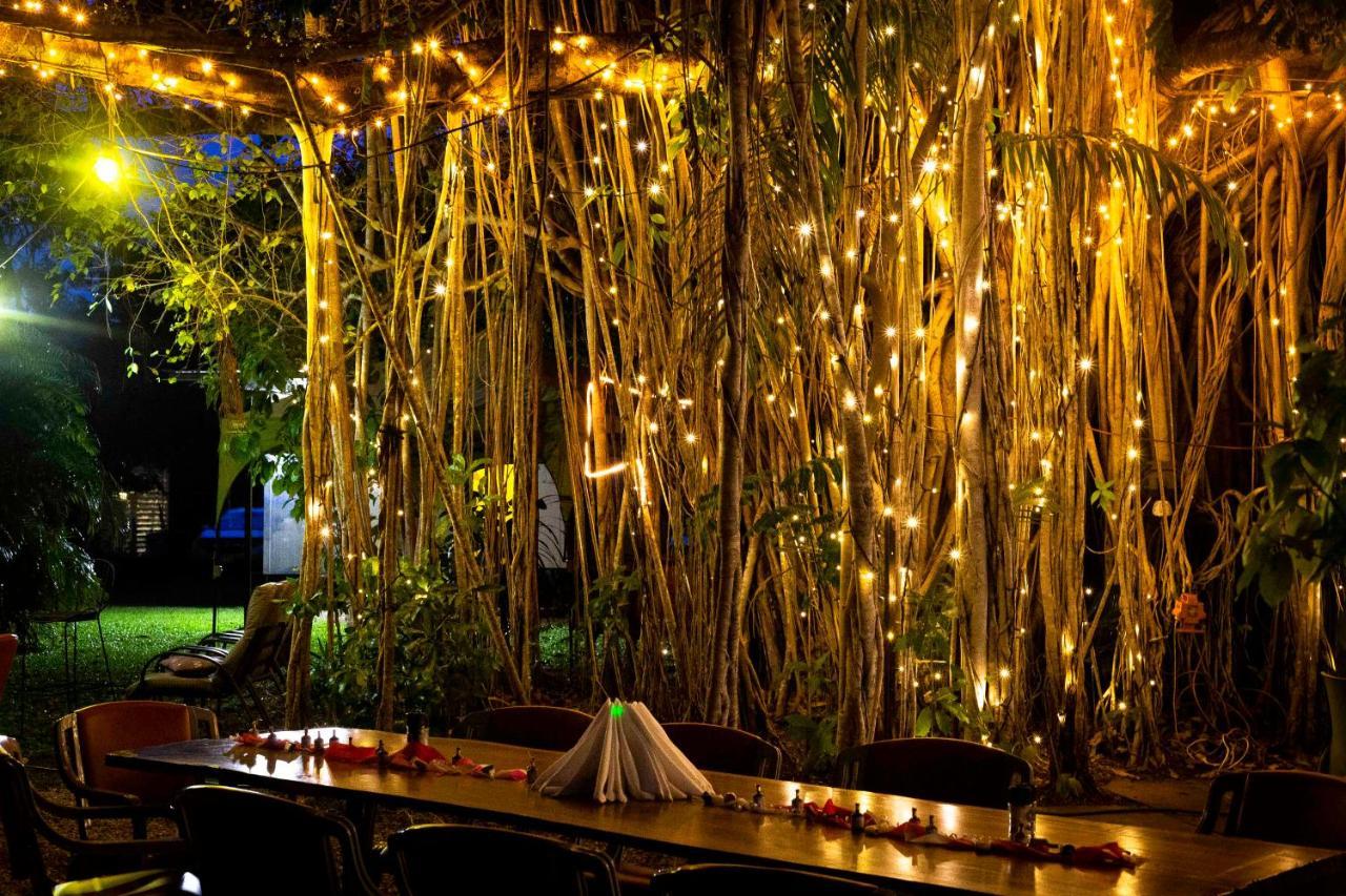 Banyan Tree Hotel Batchelor Екстериор снимка