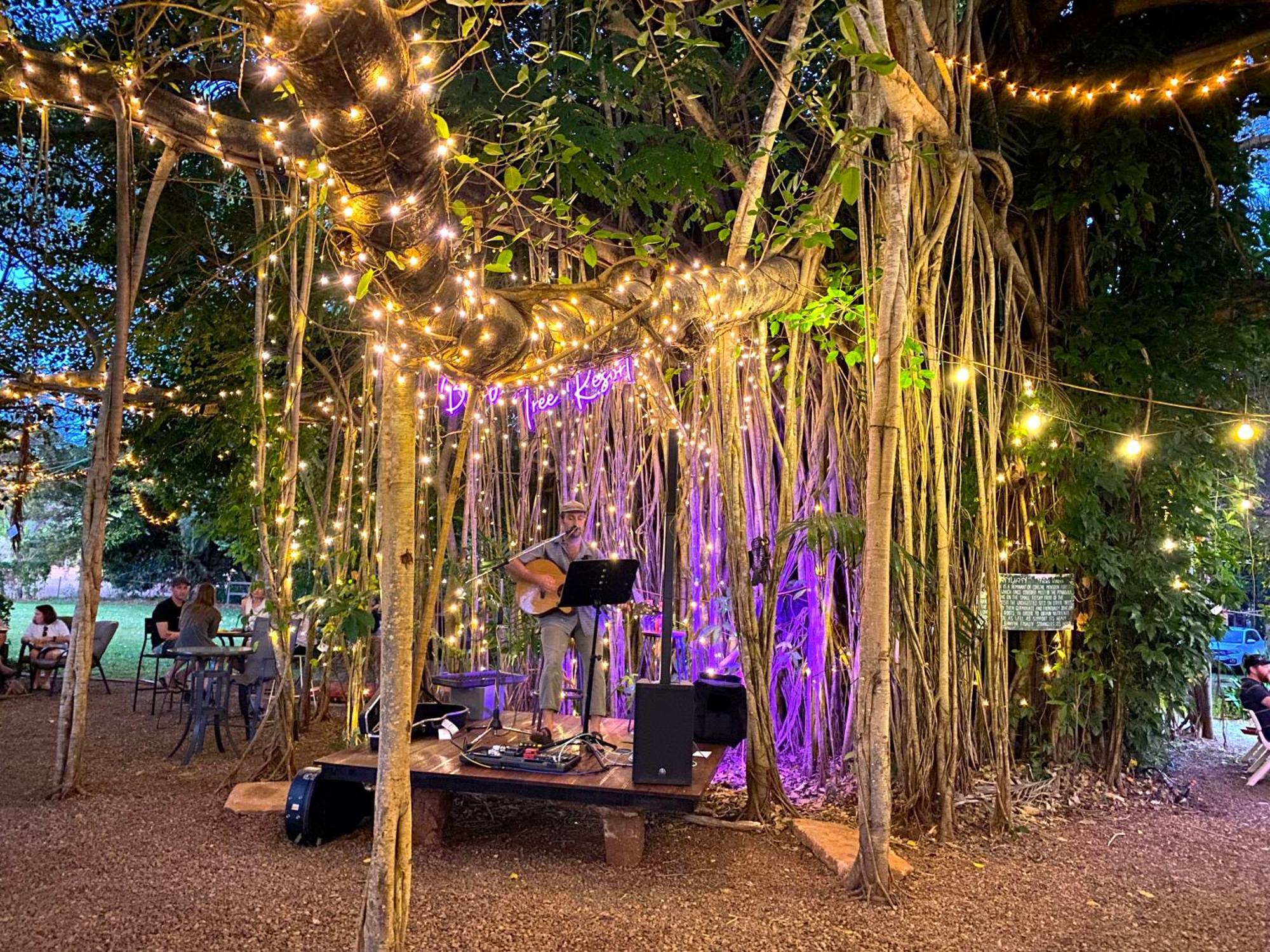 Banyan Tree Hotel Batchelor Екстериор снимка